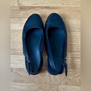 💫🖤FitFlop Black Slingback Comfort Flats Women’s Size 7 Stylish Everyday Shoe. 🖤💫